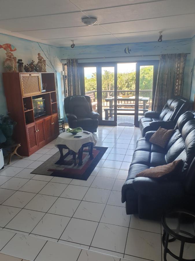 Deep Blue Guest House Amanzimtoti Exterior photo